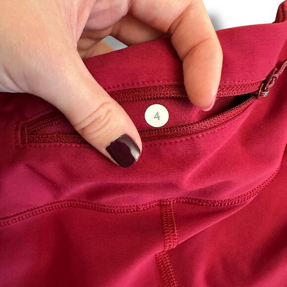 Lululemon Athletica Scalloped Reflective‎ Luxtreme Leggings Size 4 Red Gym - Picture 2 of 10